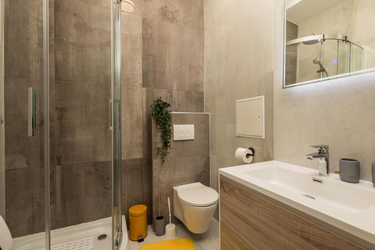 El Caminante Apartment Rijeka Exteriör bild