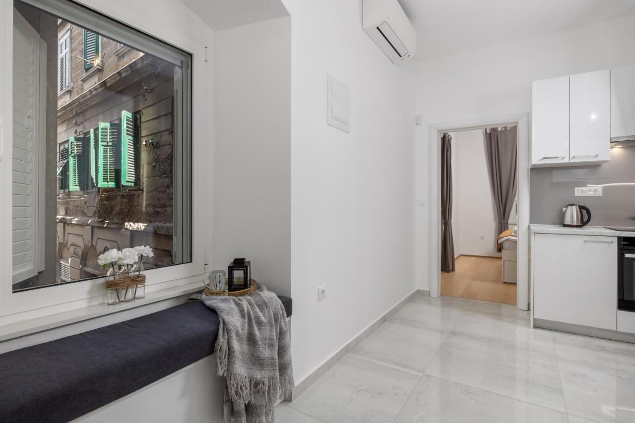 El Caminante Apartment Rijeka Exteriör bild