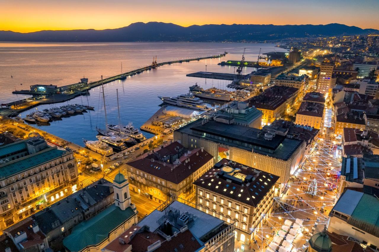 El Caminante Apartment Rijeka Exteriör bild